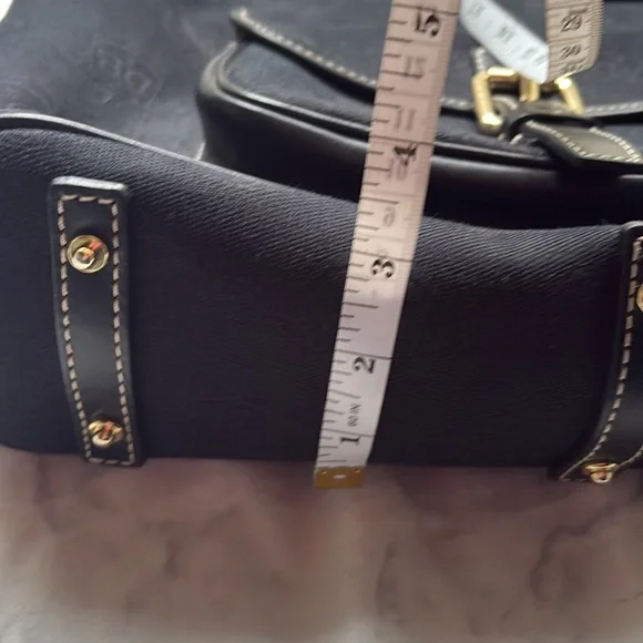 Dooney & Bourke Tote Bag - Picture 11 of 12